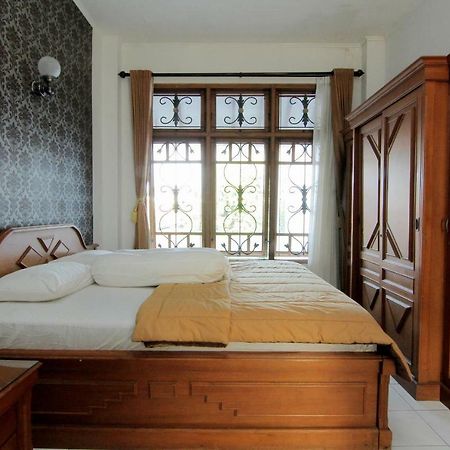 Hotel Fevytra Syariah Yogyakarta Exterior photo